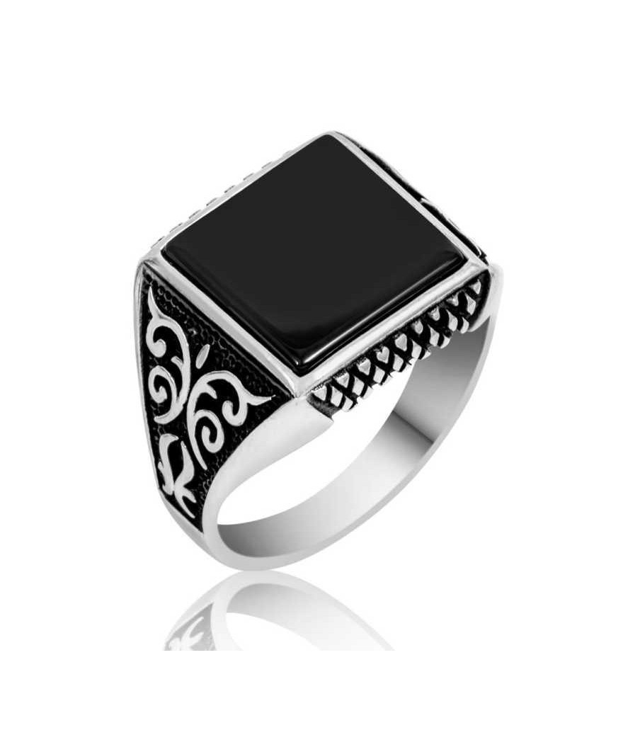 Gümüş Kare Oniks Taşlı Desenli Erkek Yüzük