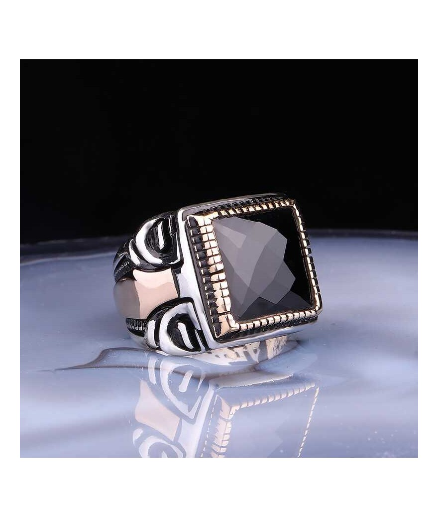 ​Gümüş Kare Fasetli Siyah Taşlı Erkek Yüzük