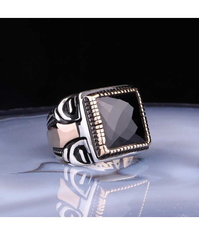 ​Gümüş Kare Fasetli Siyah Taşlı Erkek Yüzük
