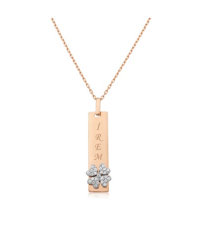 Gümüş Yonca Desenli Plaka Kolye