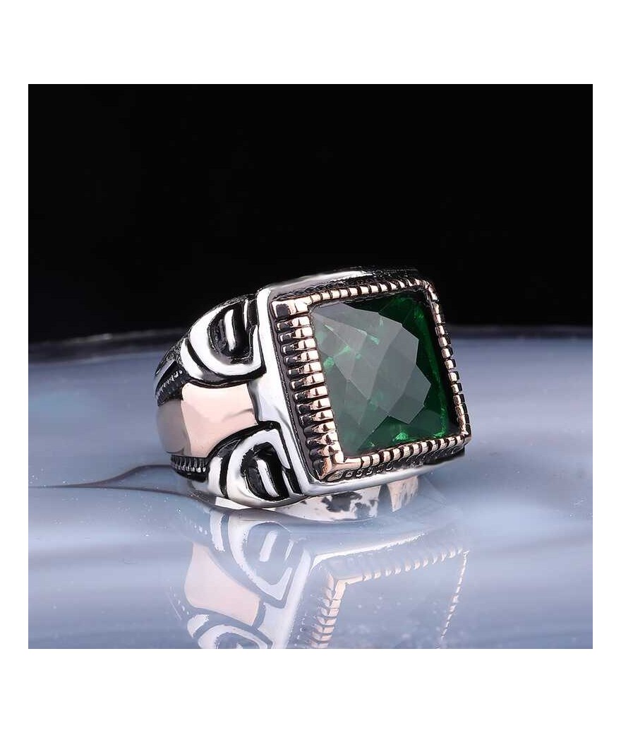 ​Gümüş Kare Fasetli Yeşil Taşlı Erkek Yüzük