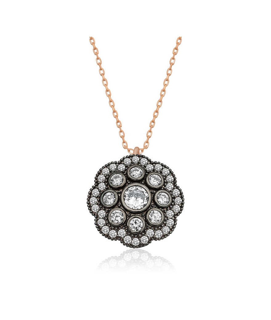 Gümüş Çiçek Desenli Elmas Montür Kolye