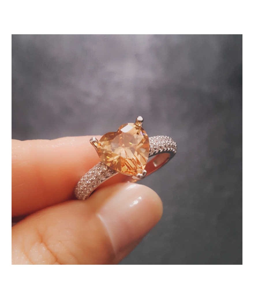 ​Gümüş Kalpli Bayan Yüzük