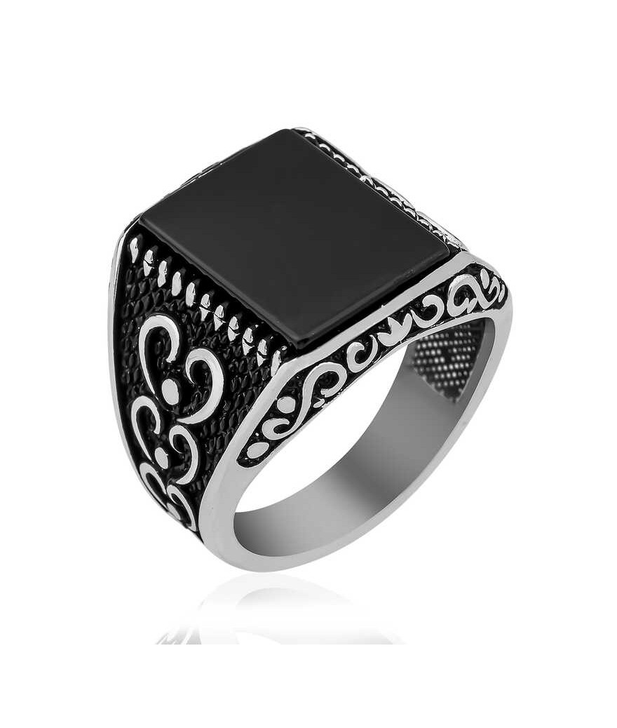 Gümüş Oniks Taşlı Desenli Erkek Yüzük