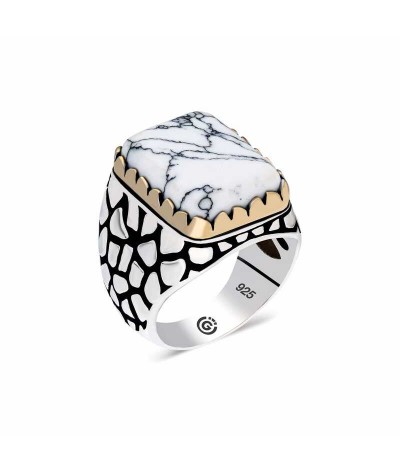 ​Gümüş Desenli Beyaz Taşlı Köşeli Erkek Yüzük