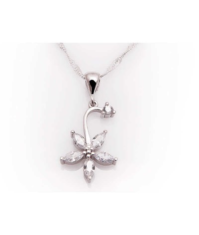 Gümüş Çiçek Bayan Kolye
